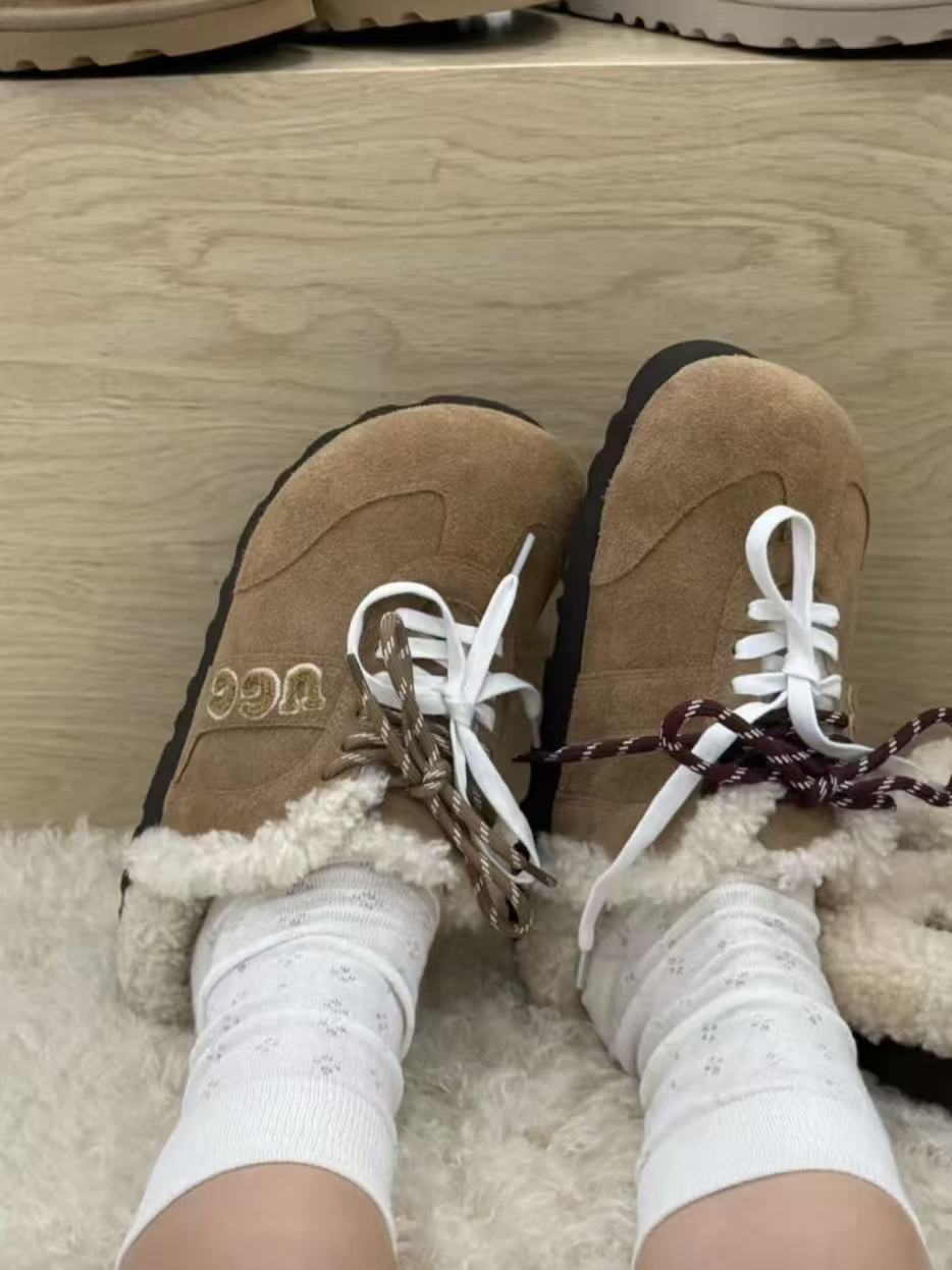 UGG OZWEAR Fuzzy Birken Slippers