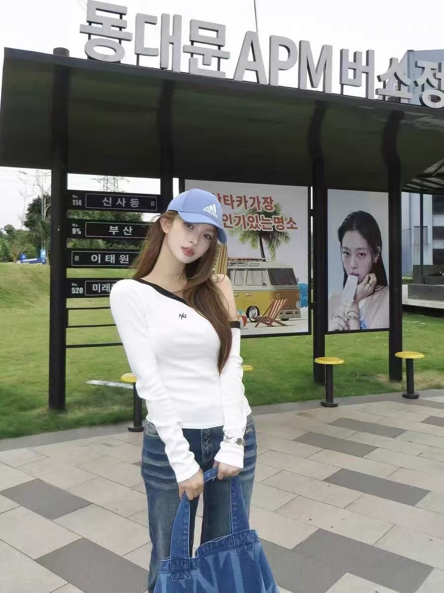 NAWS Color-Block Sculpted One-Shoulder Knit Top