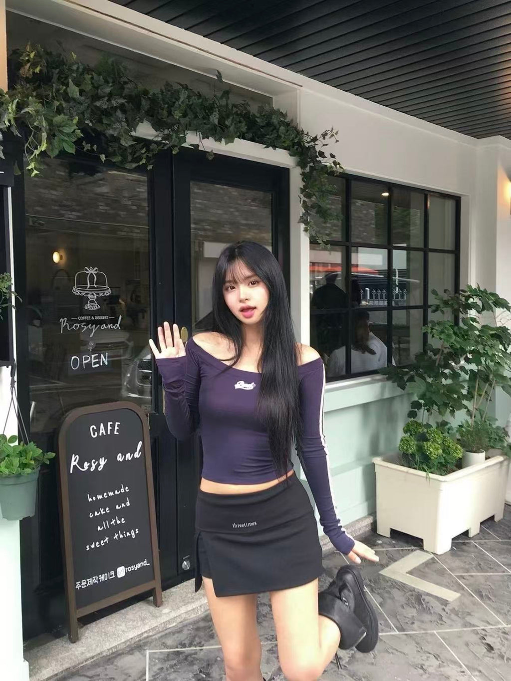 Badblood Retro Off-Shoulder Double Stripe Crop Top