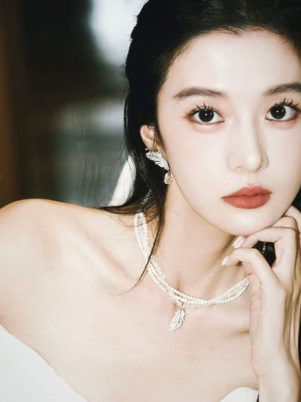 Hefang Moonlight Feather Necklace & Earrings