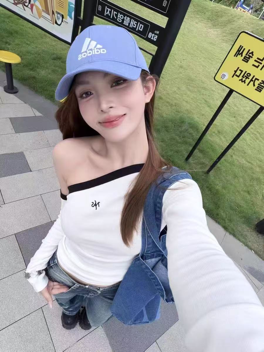 NAWS Color-Block Sculpted One-Shoulder Knit Top