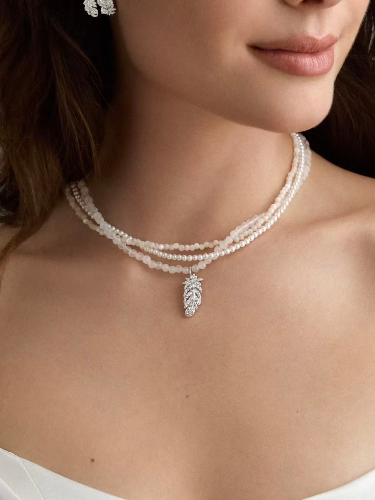 Hefang Moonlight Feather Necklace & Earrings