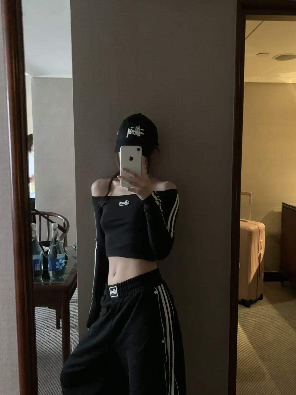 Badblood Retro Off-Shoulder Double Stripe Crop Top