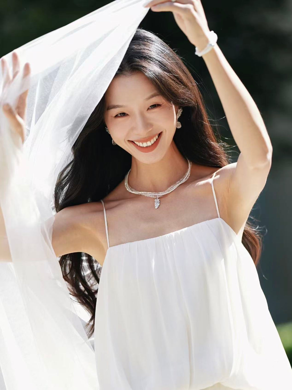 Hefang Moonlight Feather Necklace & Earrings