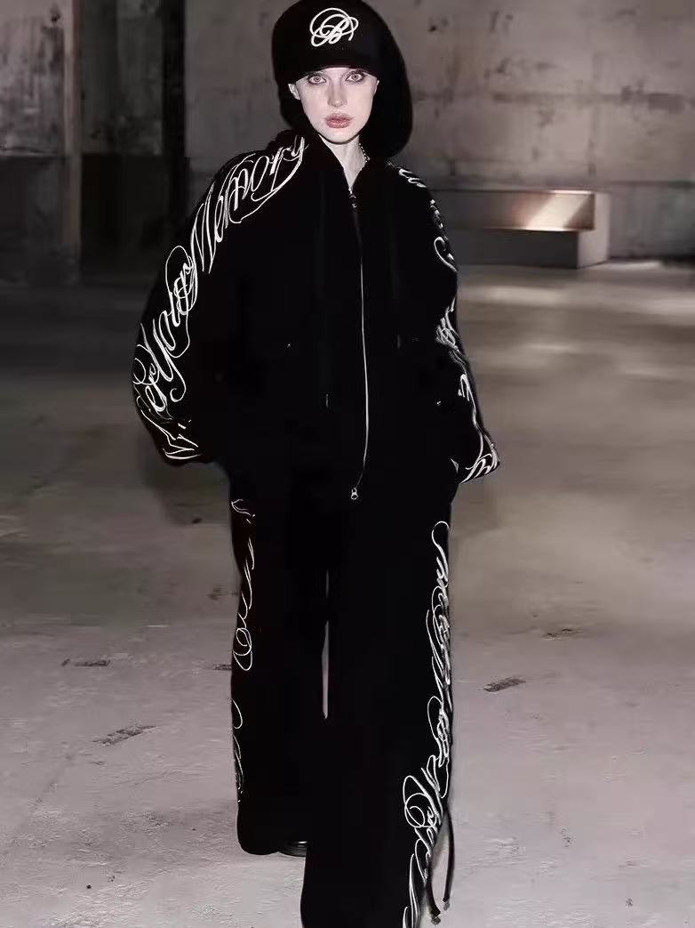 Badblood Vintage Embroidered Hoodied Zip-up