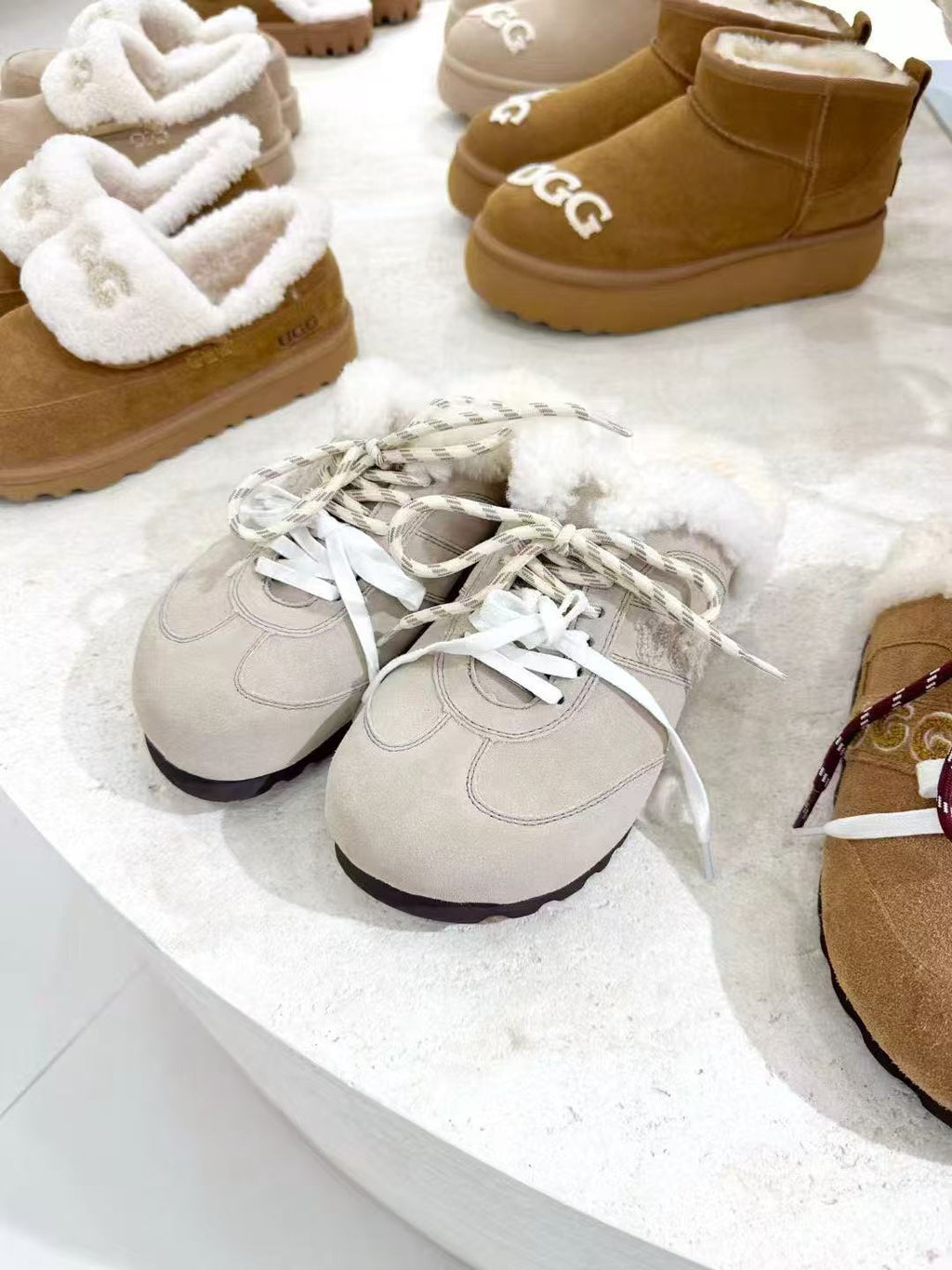 UGG OZWEAR Fuzzy Birken Slippers