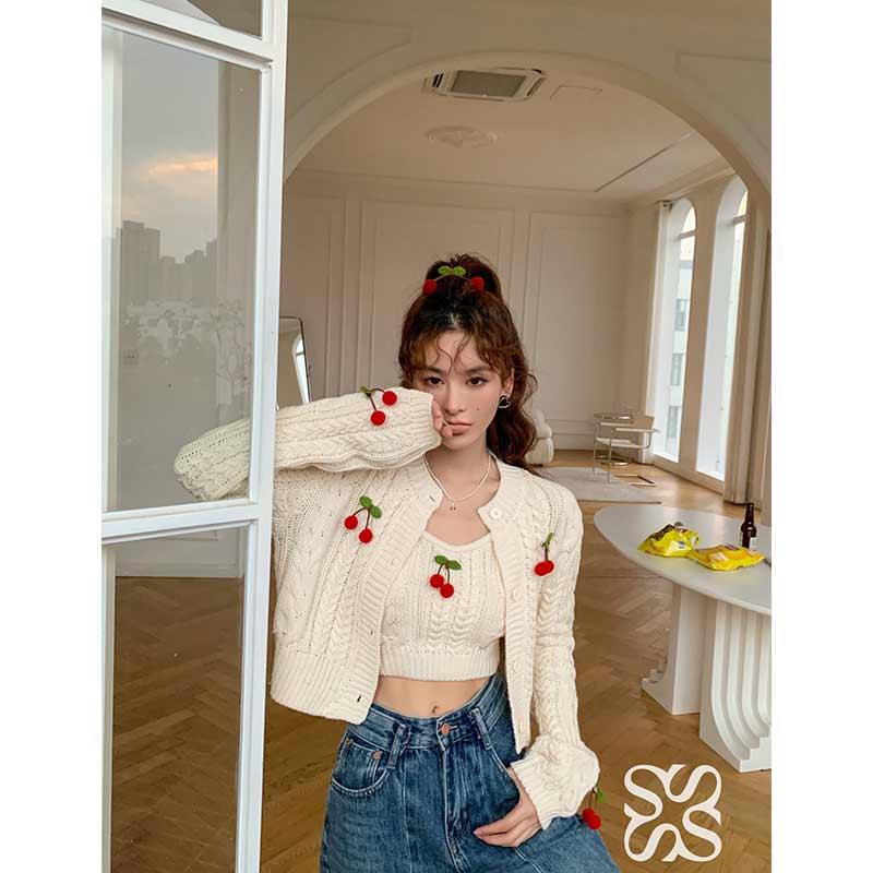 SomeSowe Cherry Knit Vest Set White